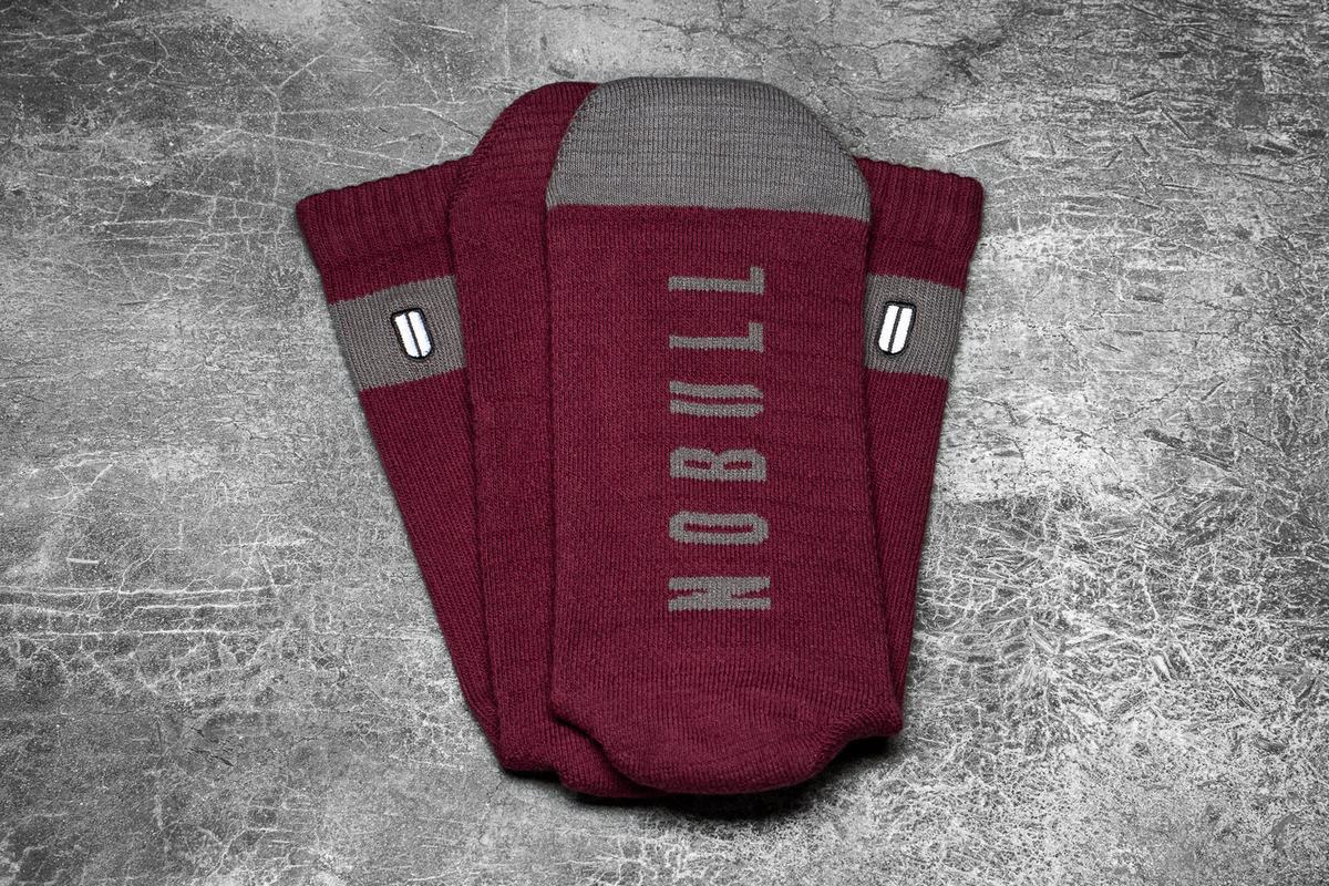 Chaussettes Nobull Crew Homme Rouge Foncé Grise Foncé | NZ3652809