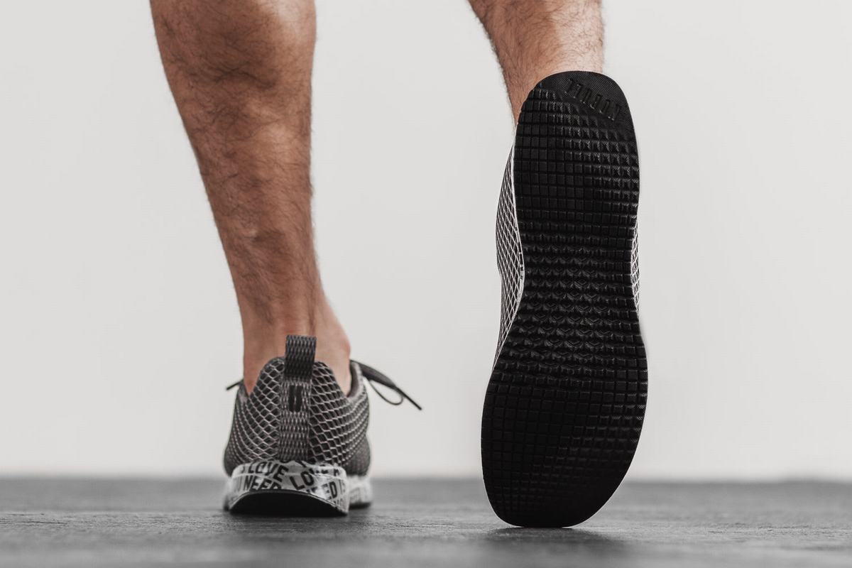 Chaussures Running Nobull All You Need Is Love Mesh Runner Homme Grise Foncé | CB9362740