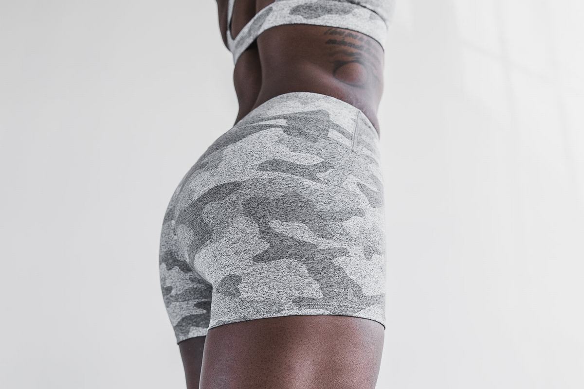 Shorts Nobull Mid-Rise 2\
