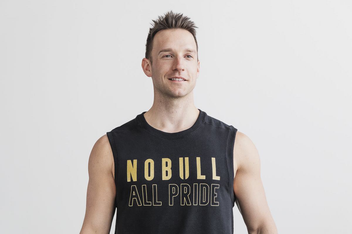 Sweatshirt Nobull Sans Manches Crew Pride Femme Noir Doré | BC3468250