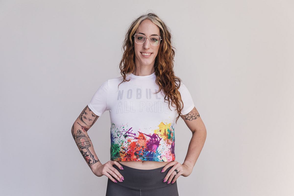 T-Shirt Nobull Boxy Pride Art Work Femme Multicolore | YI5769138