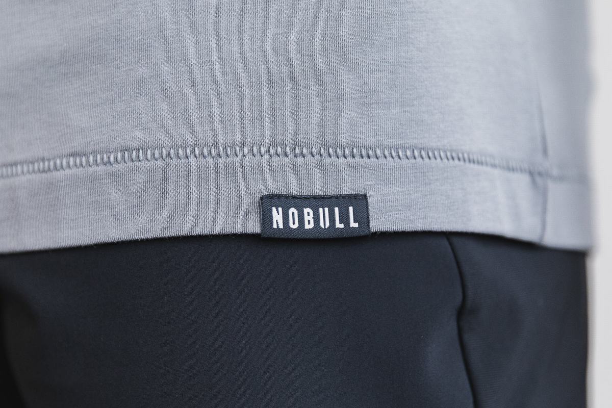 T-Shirt Nobull Lightweight V-Neck Homme Grise Foncé | QO5149327