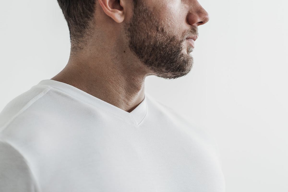 T-Shirt Nobull V-Neck Homme Blanche | QE8907463