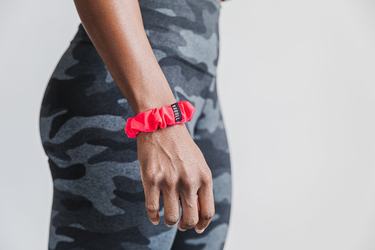 Chouchou Nobull Scrunchie Neon Homme Rouge | QT3094251