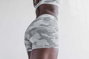 Shorts Nobull Mid-Rise 2" Plush Heather Femme Blanche Camouflage | SN4576921