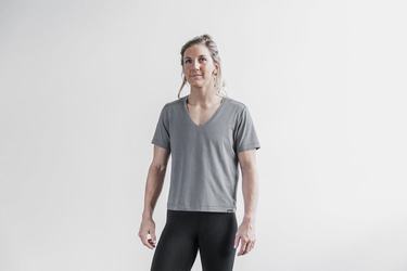T-Shirt Nobull Lightweight V-Neck Femme Grise Foncé | FW5890321