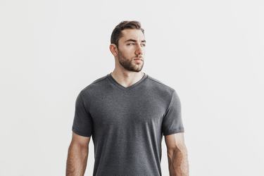 T-Shirt Nobull V-Neck Homme Grise Foncé | SM8523140